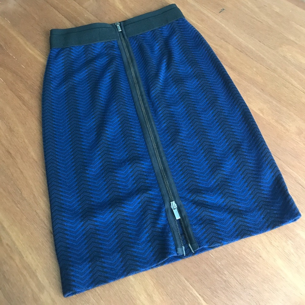 Knit BCBG SKIRT