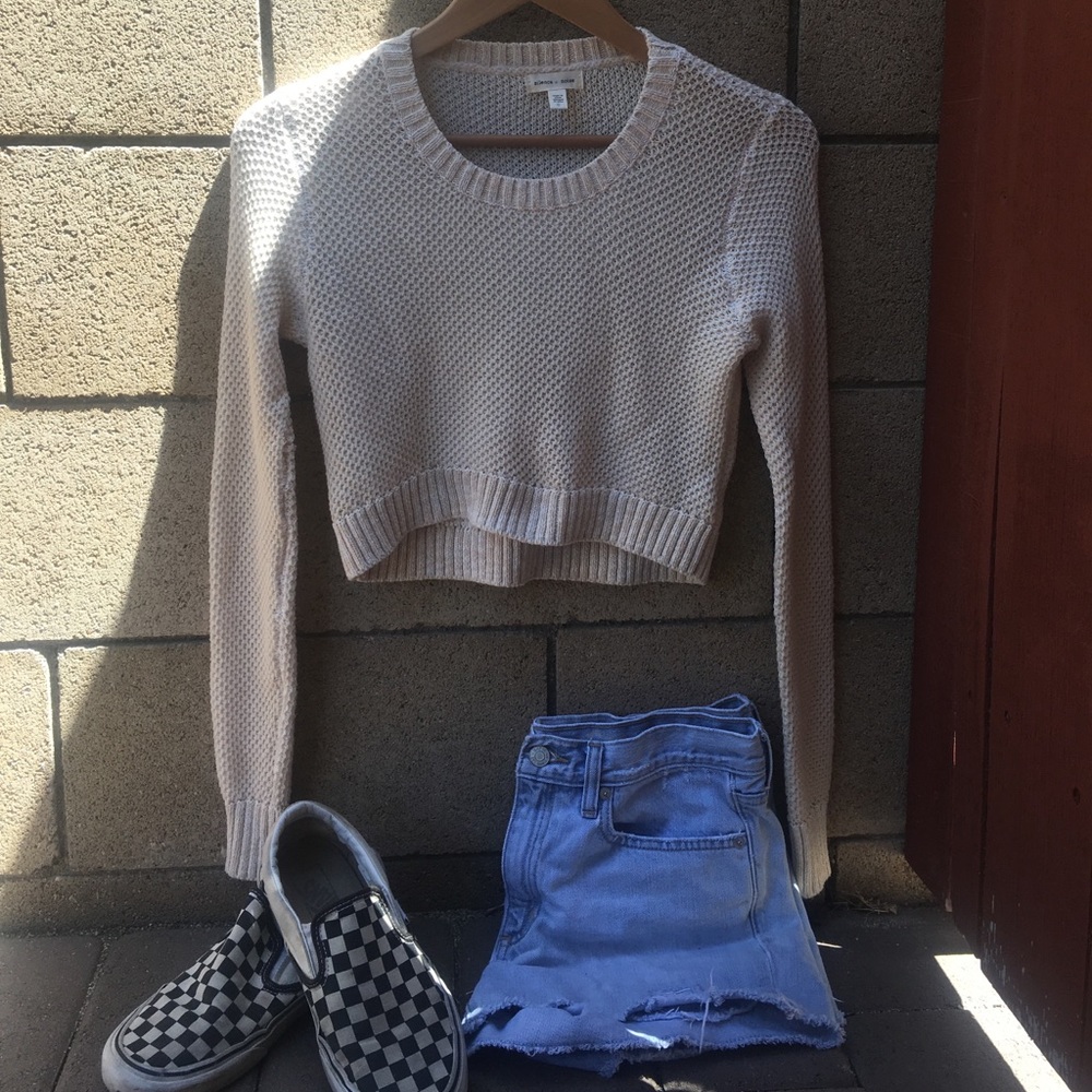 Cropped sweater