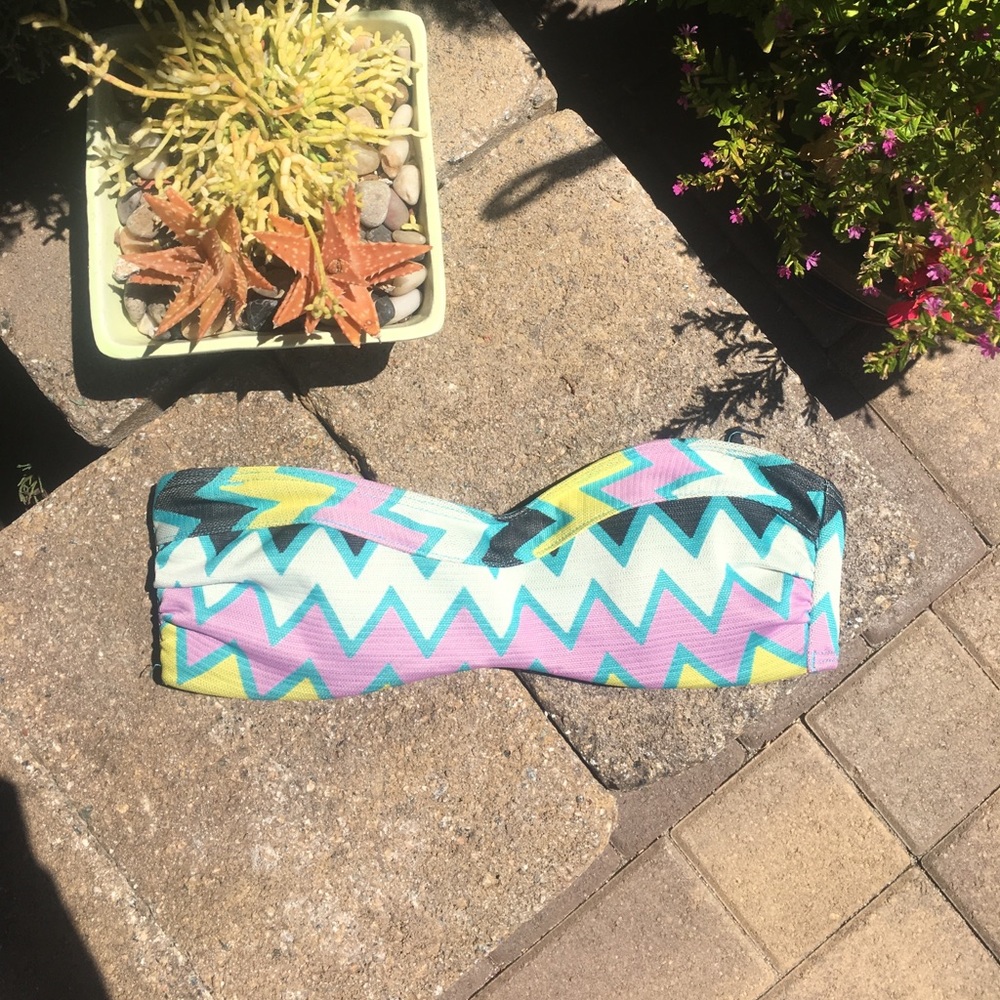 Volcom strapless bikini top
