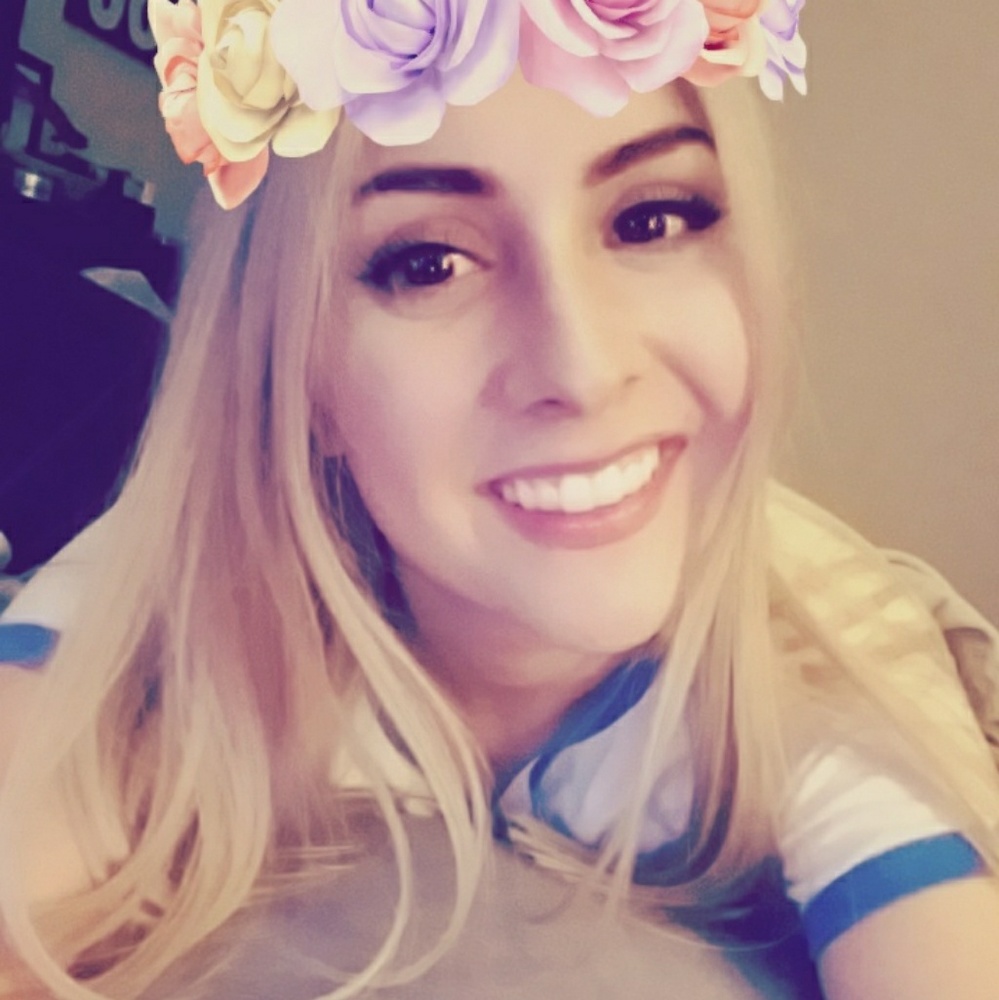 Meet your Posher, Cortney