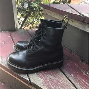 1460 leather Docs size 7