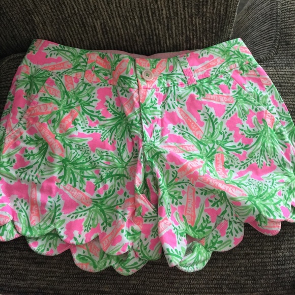 Lilly Pulitzer nibbles carrot buttercup shorts - Picture 1 of 2