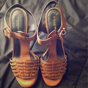 Coach Heels brown  "Izzy heel"