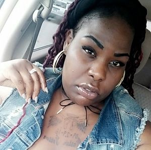 Meet your Posher, Brittney