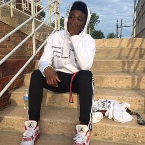 Meet your Posher, Marquez