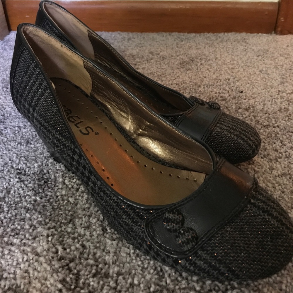Rebels Black Heels size 8
