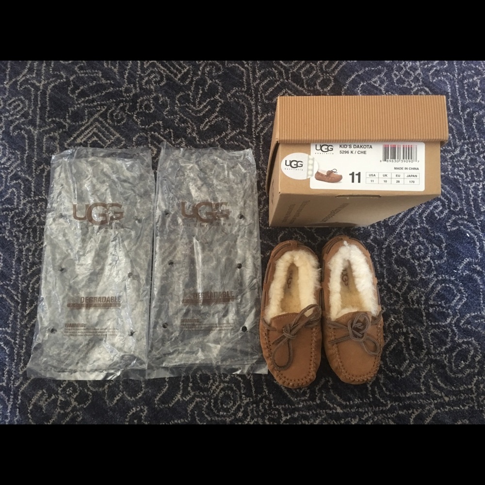 Kids Ugg Moccasins Size 11
