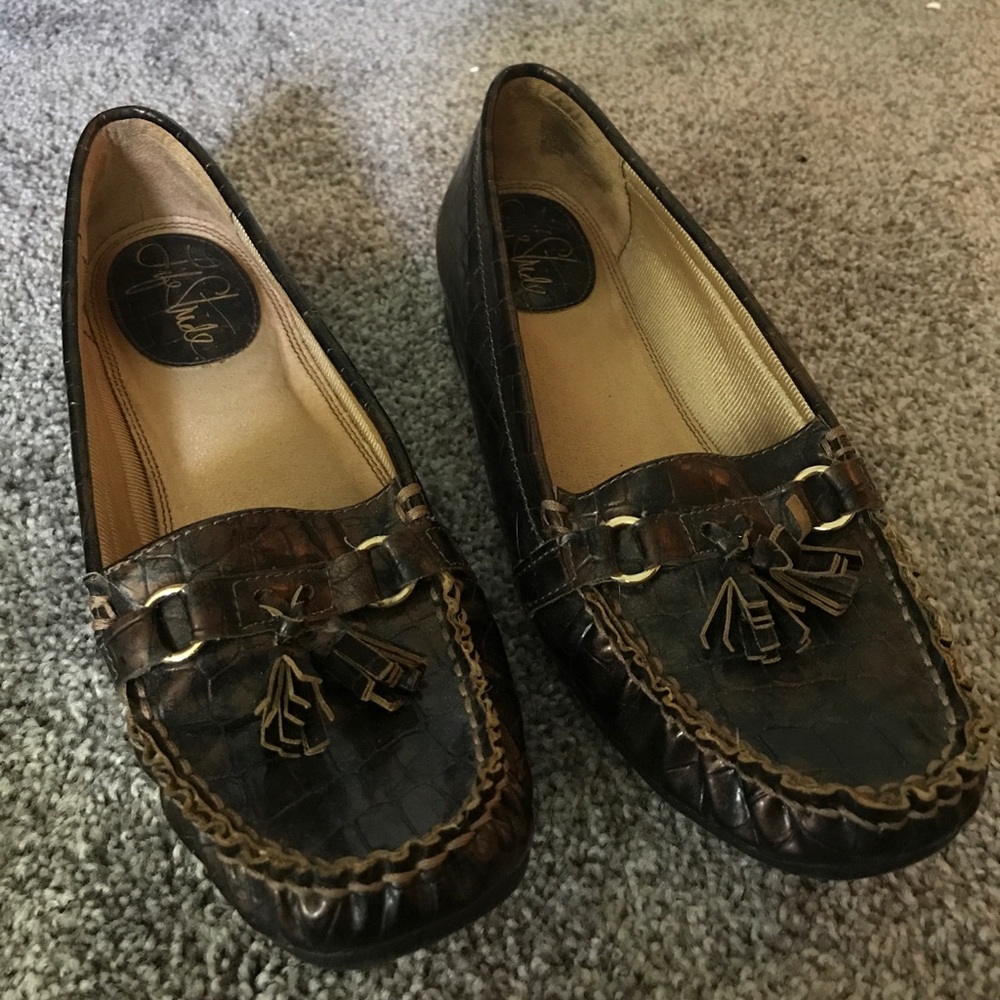 Life Stride Brown Flats size 8.5