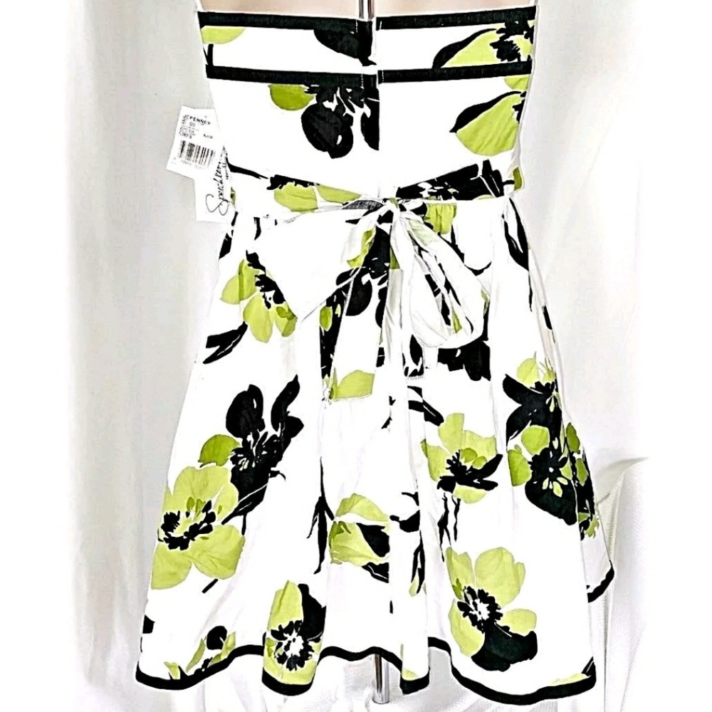 ☀️3 for $20☀️NWT Strapless Dress - Picture 2 of 2