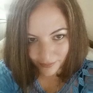 Meet your Posher, Monique