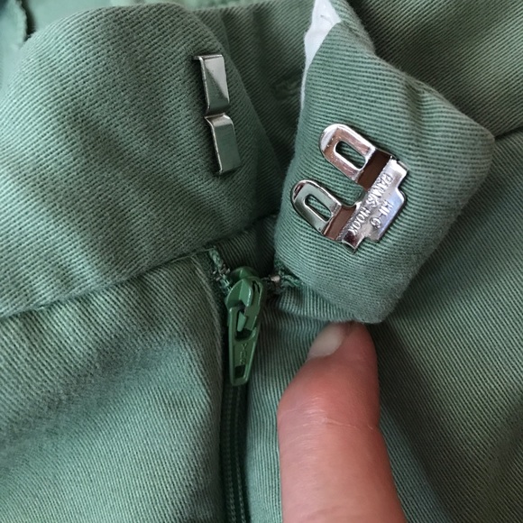 Green MOSSIMO Stretch pants. Size 14 Tall. - Picture 5 of 5