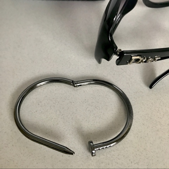 •Nailed It• Hinged Bracelet (Gun Metal Edition) - Picture 3 of 4