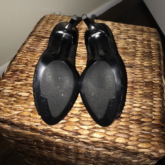 Heels - Picture 4 of 4