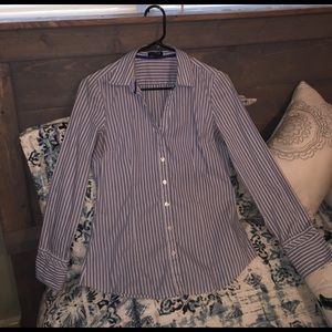 Express fitted button-up