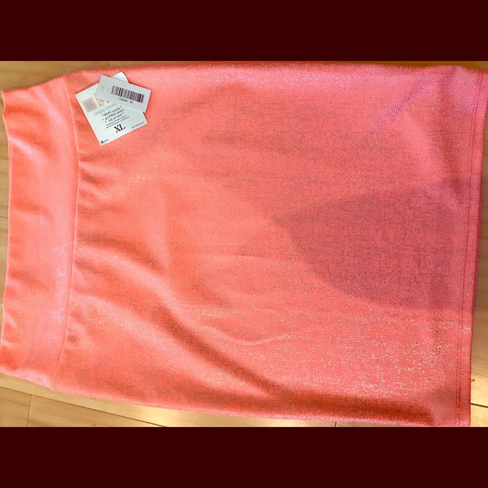 LulaRoe Cassie. Size XL. Brand new