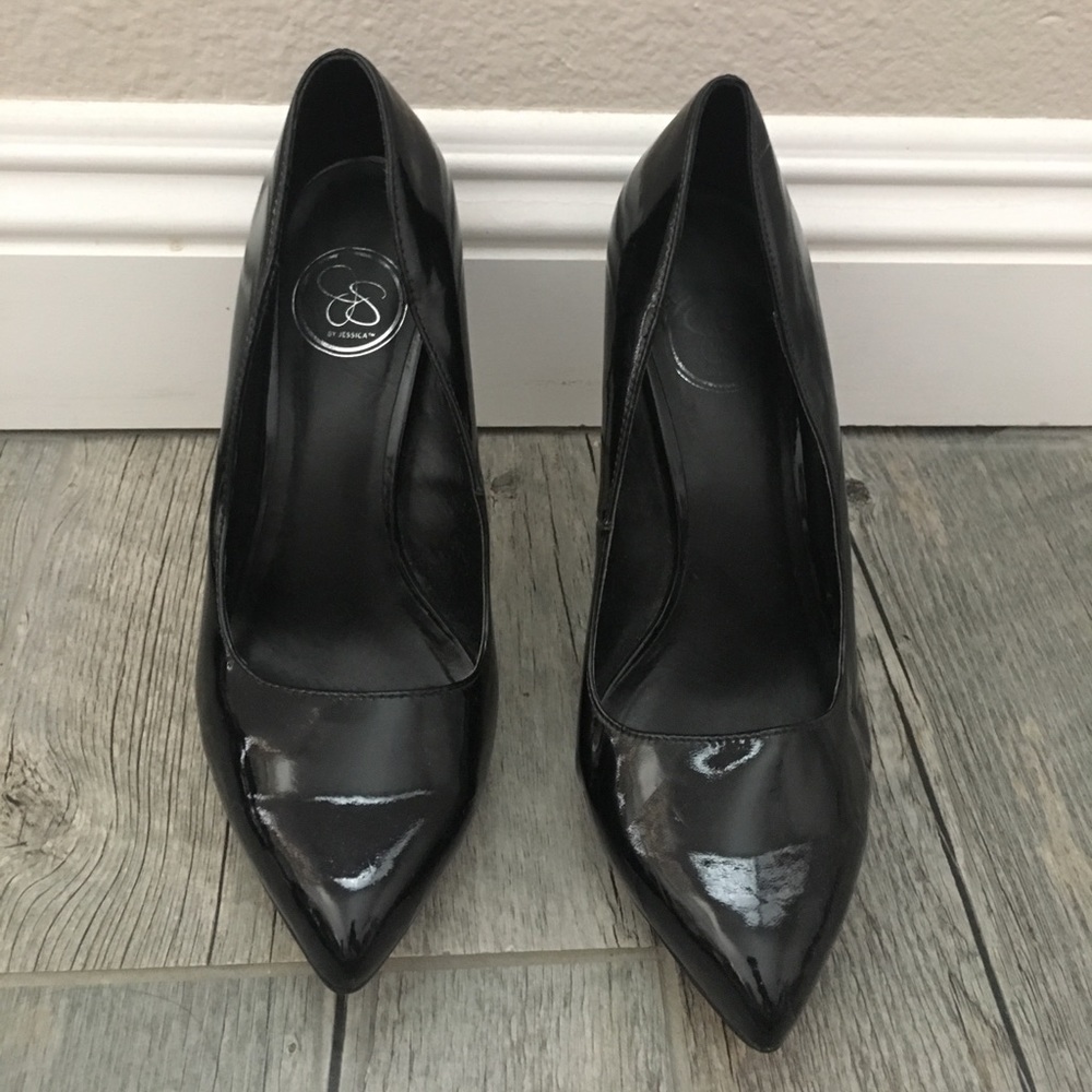 Jessica Simpson black heels