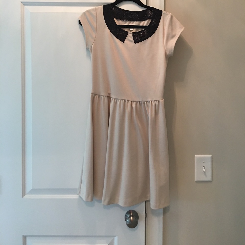 Lauren Conrad dress tan 8