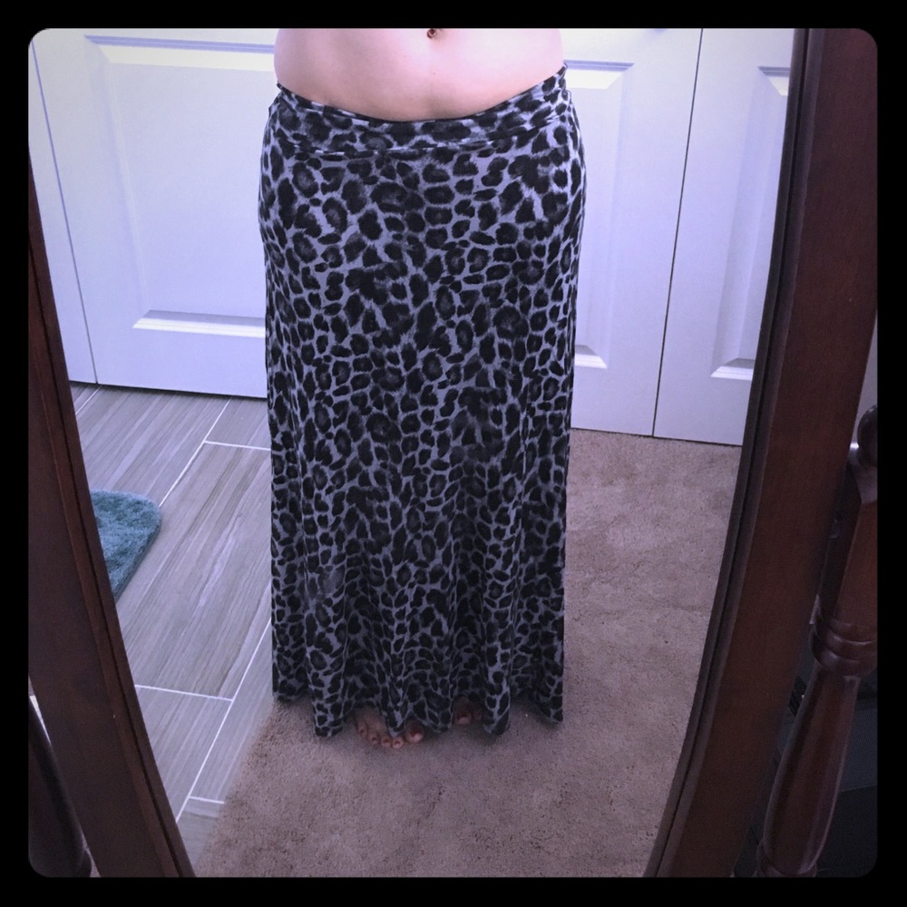 Leopard maxi skirt