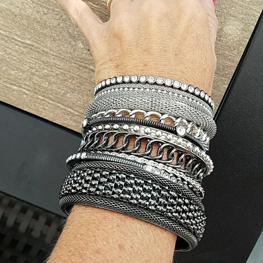 Bangle bracelets - Picture 3 of 3
