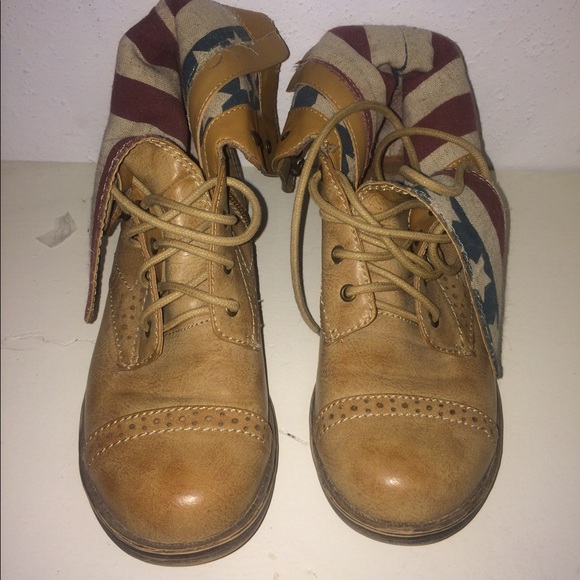 American Rag boots, patriotic flag, 4th of July - Picture 4 of 5