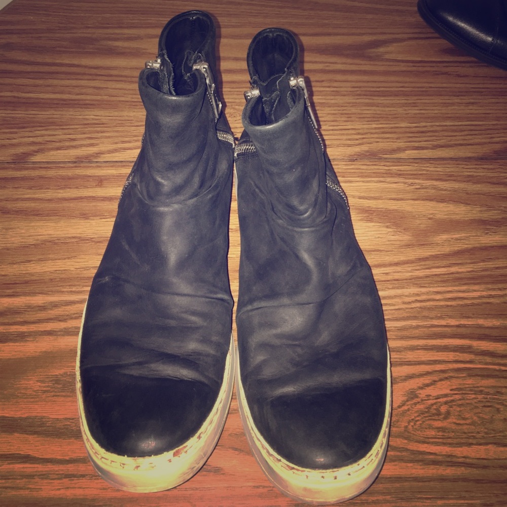 John Varvatos Mac Double Zip Sneaker