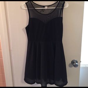 H&M sweetheart neckline dress