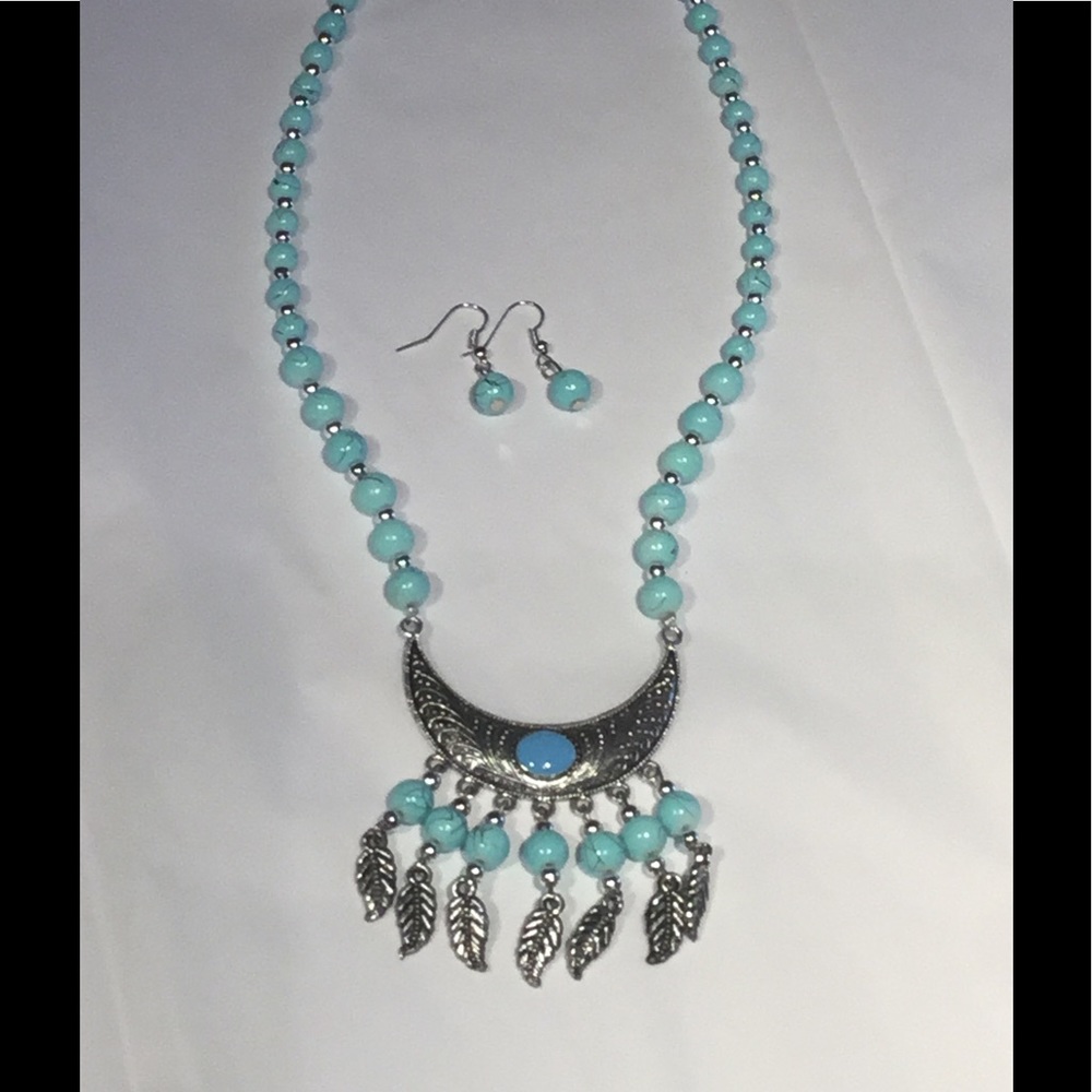 Necklace Set - Picture 3 of 4