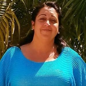 Meet your Posher, Raquel