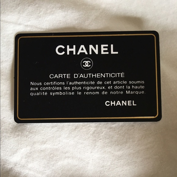 CHANEL Jumbo Iconic Caviar Handbag in Black & Gold - Picture 5 of 8