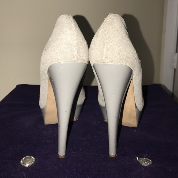 Heels - Picture 3 of 4