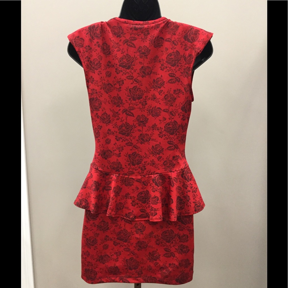 RED WITH BLACK ROSES DRESS. - Picture 2 of 2