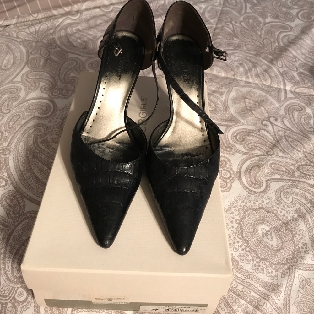 Lowest price!!!BCBG Girls croco Linda style pumps!