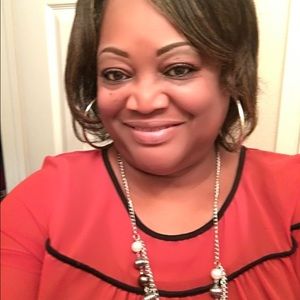 Meet your Posher, Carolyn