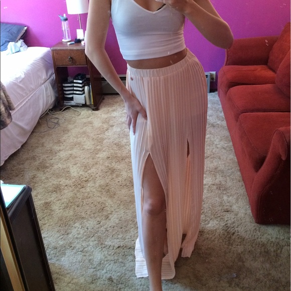 Kendall & Kylie Dresses & Skirts - Kendall & Kylie maxi skirt