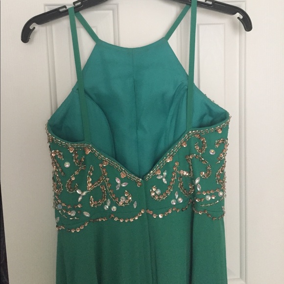 Green Prom dress - Picture 4 of 4