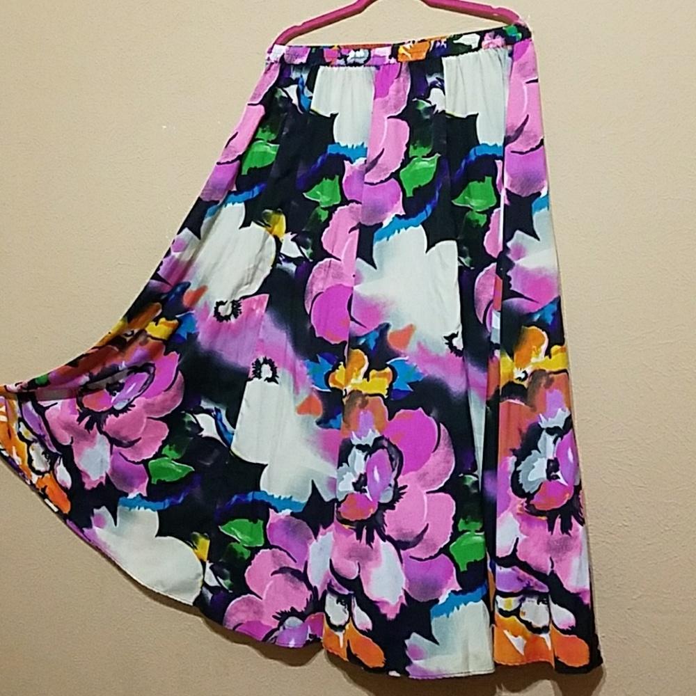 Maxi skirt
