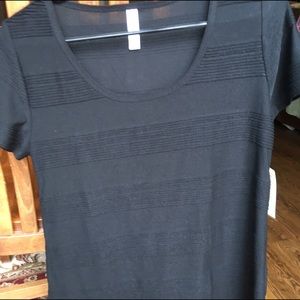 Solid black XS NWT Lularoe classic t