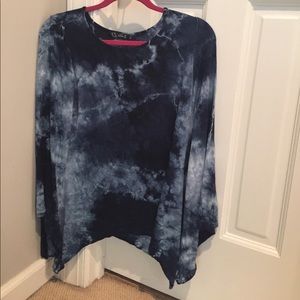 Tie die, belle sleeved tee!