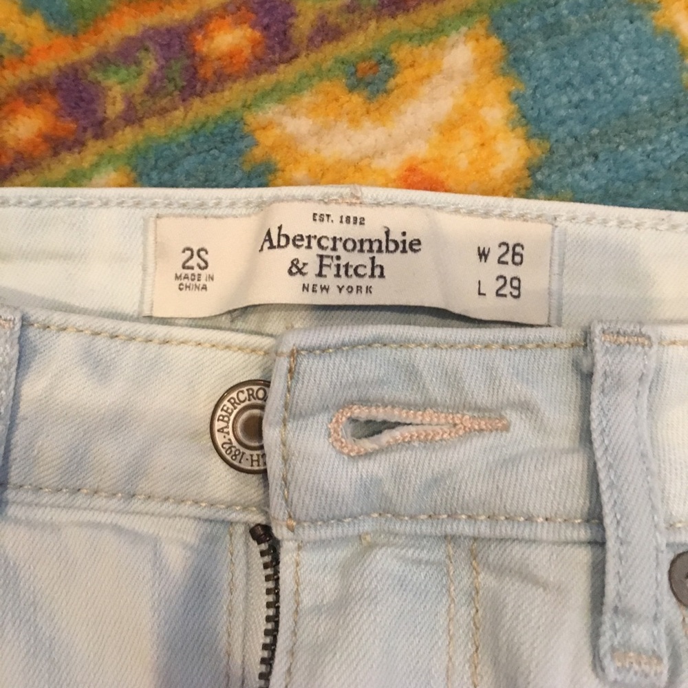 White Abercrombie & Fitch Jeans