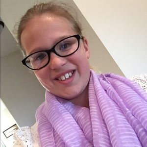 Meet your Posher, Lily