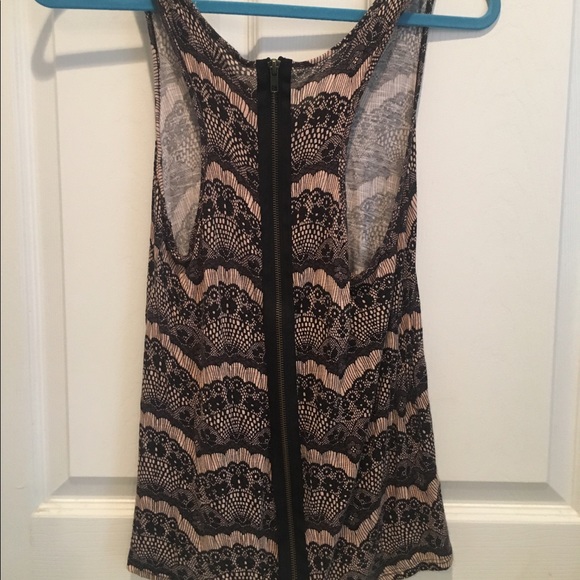 Zipper Back Tank - Picture 2 of 2