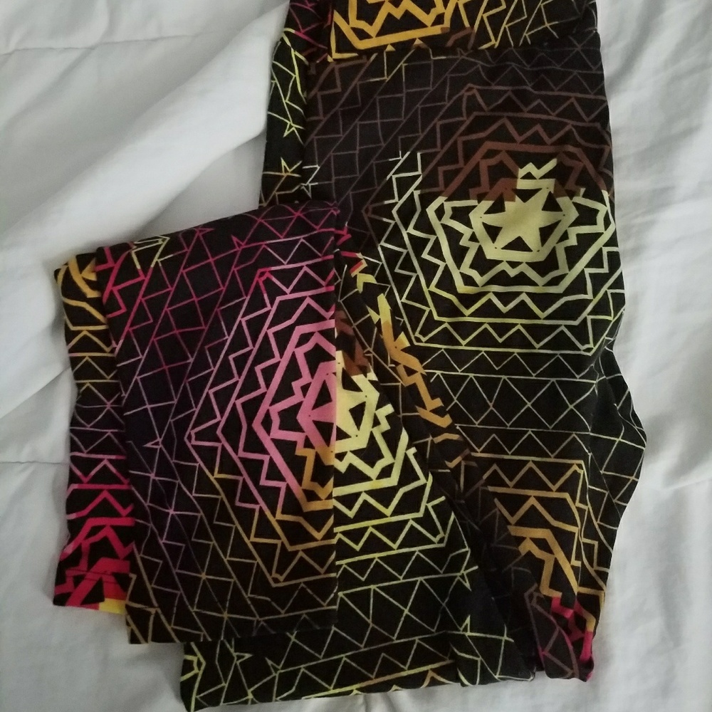 Brand new one size Lularoe leggings