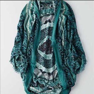American Eagle Printed Cocoon Kimono