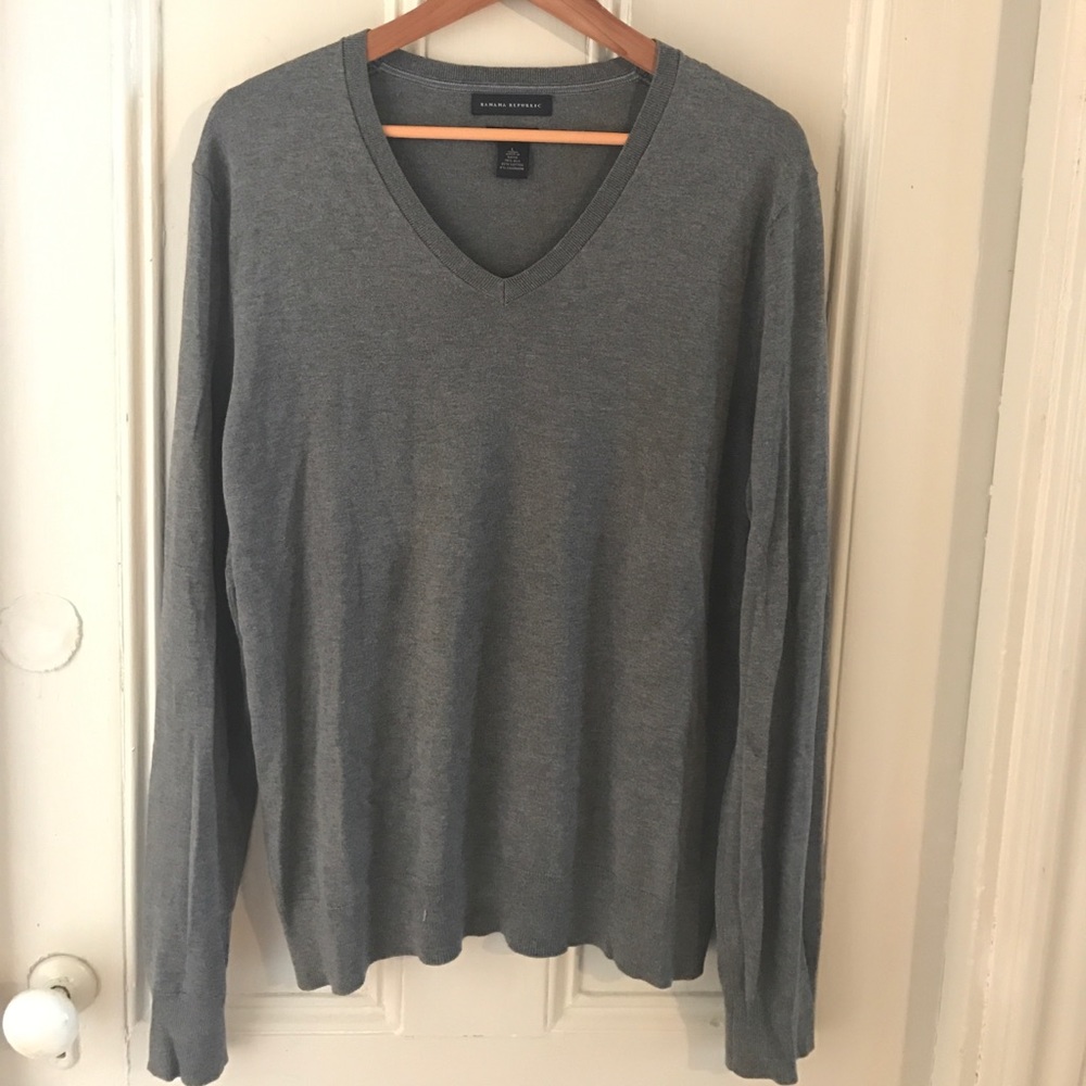 Banana Republic v-neck sweater