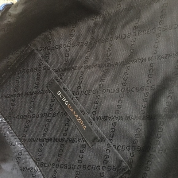 New BCBG $128 Mesh Silver Blue Clutch Purse - Picture 5 of 7