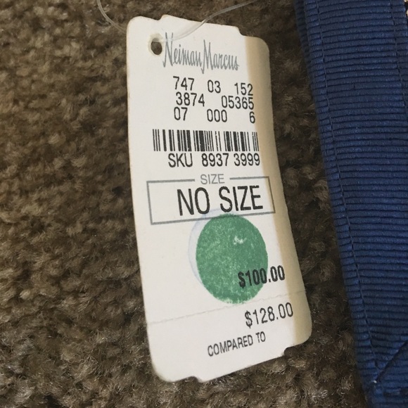 New BCBG $128 Mesh Silver Blue Clutch Purse - Picture 6 of 7