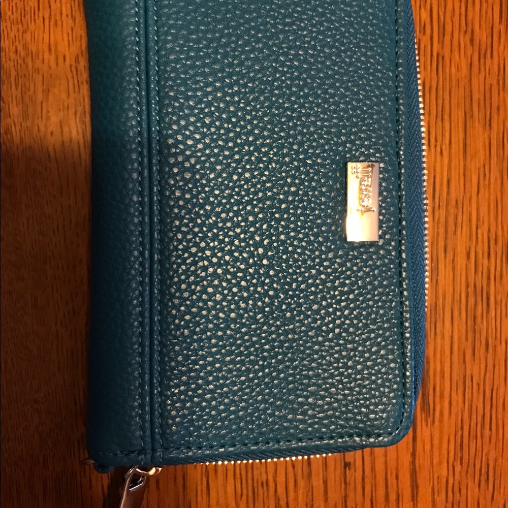 Rolling Jewell Wallet