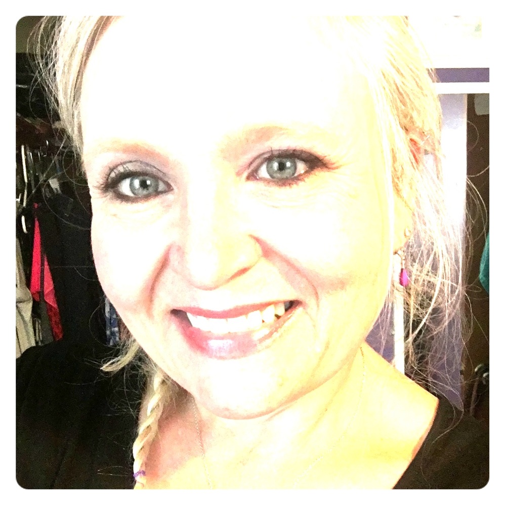 Meet your Posher, Sherry