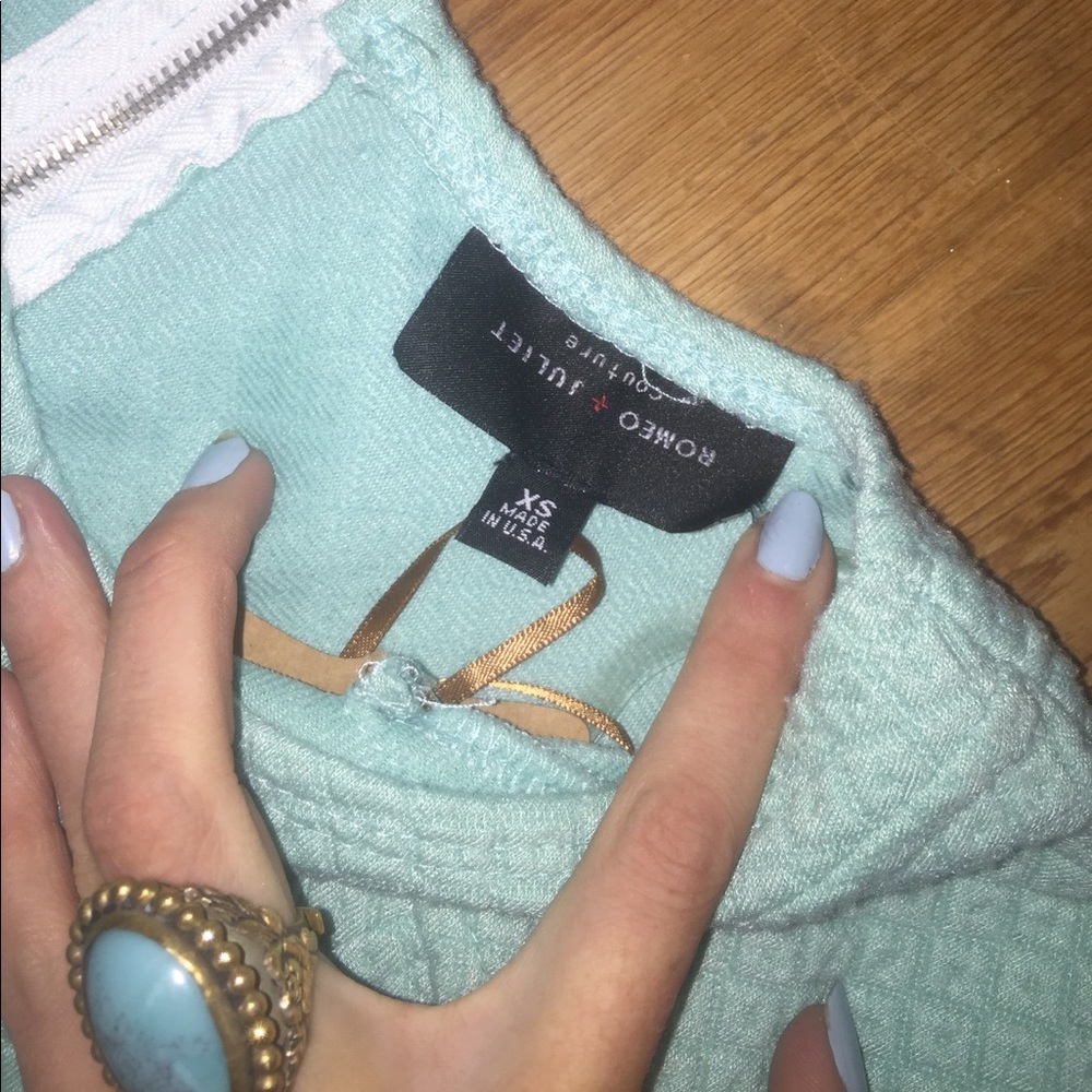 ๐ Teal dress! ๐ - Picture 2 of 4