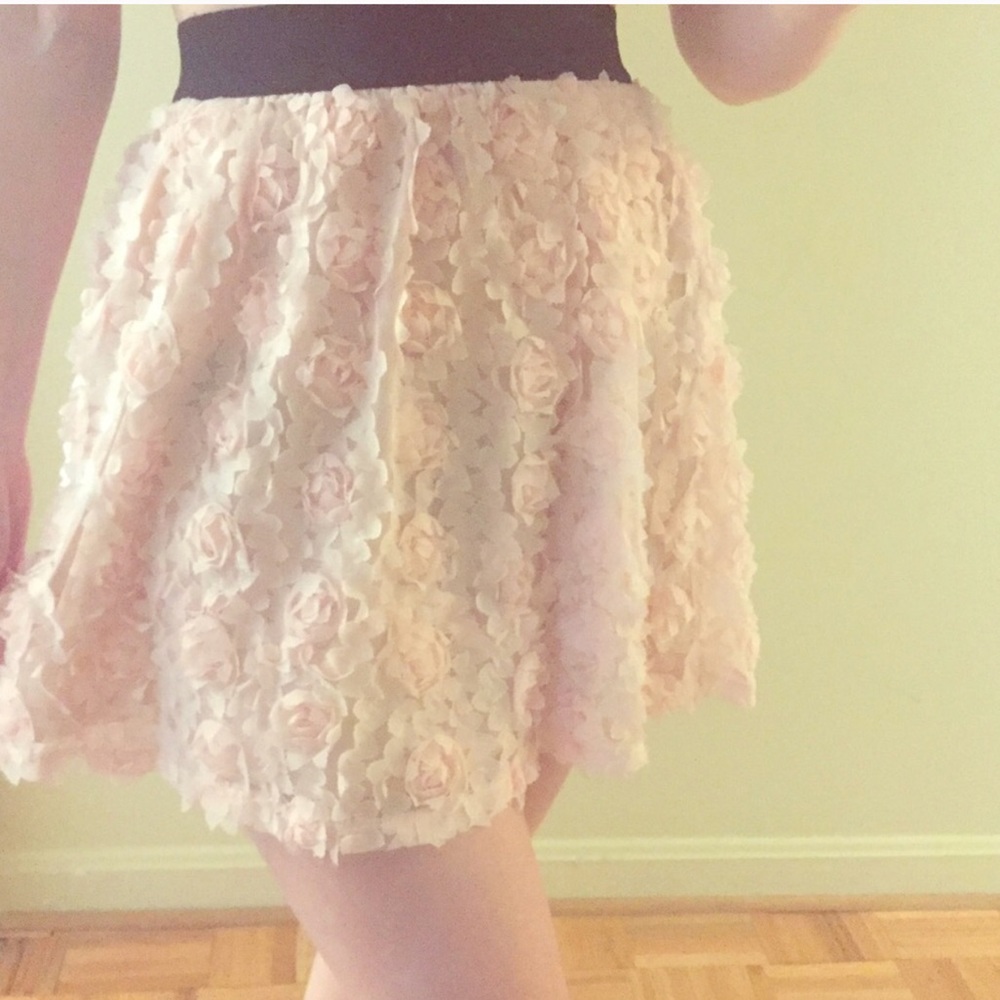 XS pink mini skirt with black waistband